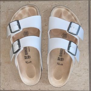 Arizona Natural Leather White Birkenstocks